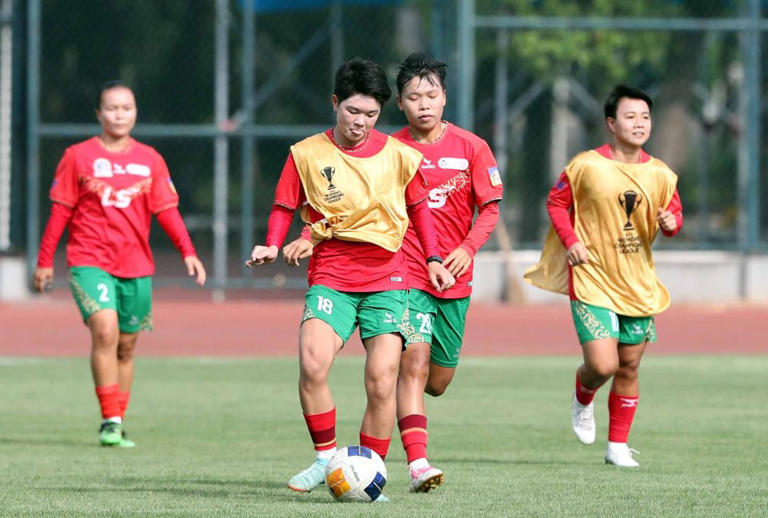 Phong độ và lịch sử đối đầu